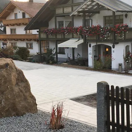 Gaestehaus Biggi Penzion 3*